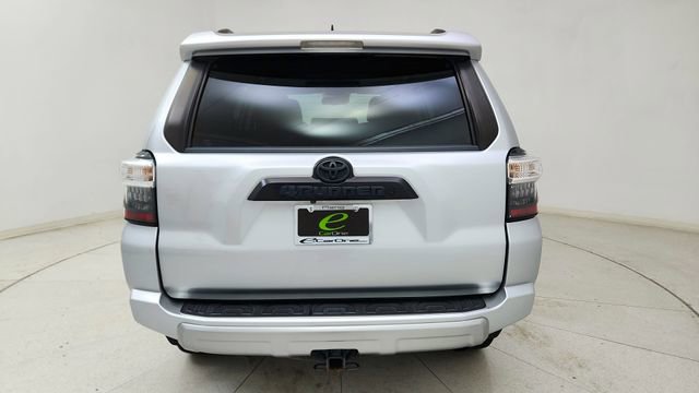 Used 2022 Toyota 4Runner TRD Off-Road image 5