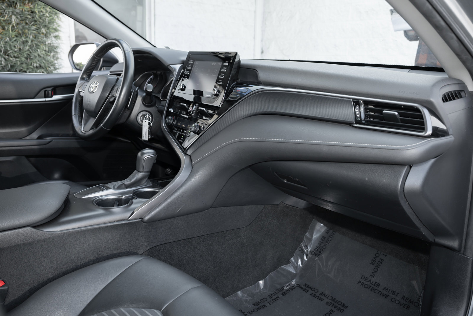 Used 2023 Toyota Camry SE image 40