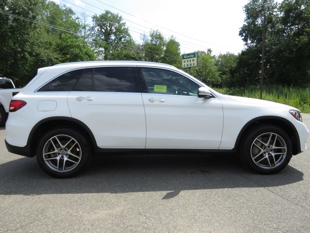 Used 2019 Mercedes-Benz GLC 300 4MATIC image 4