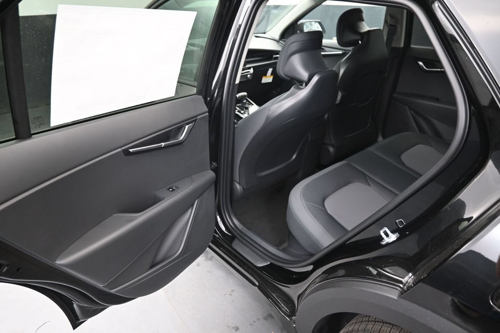 New 2026 Kia Niro LX FWD image 9
