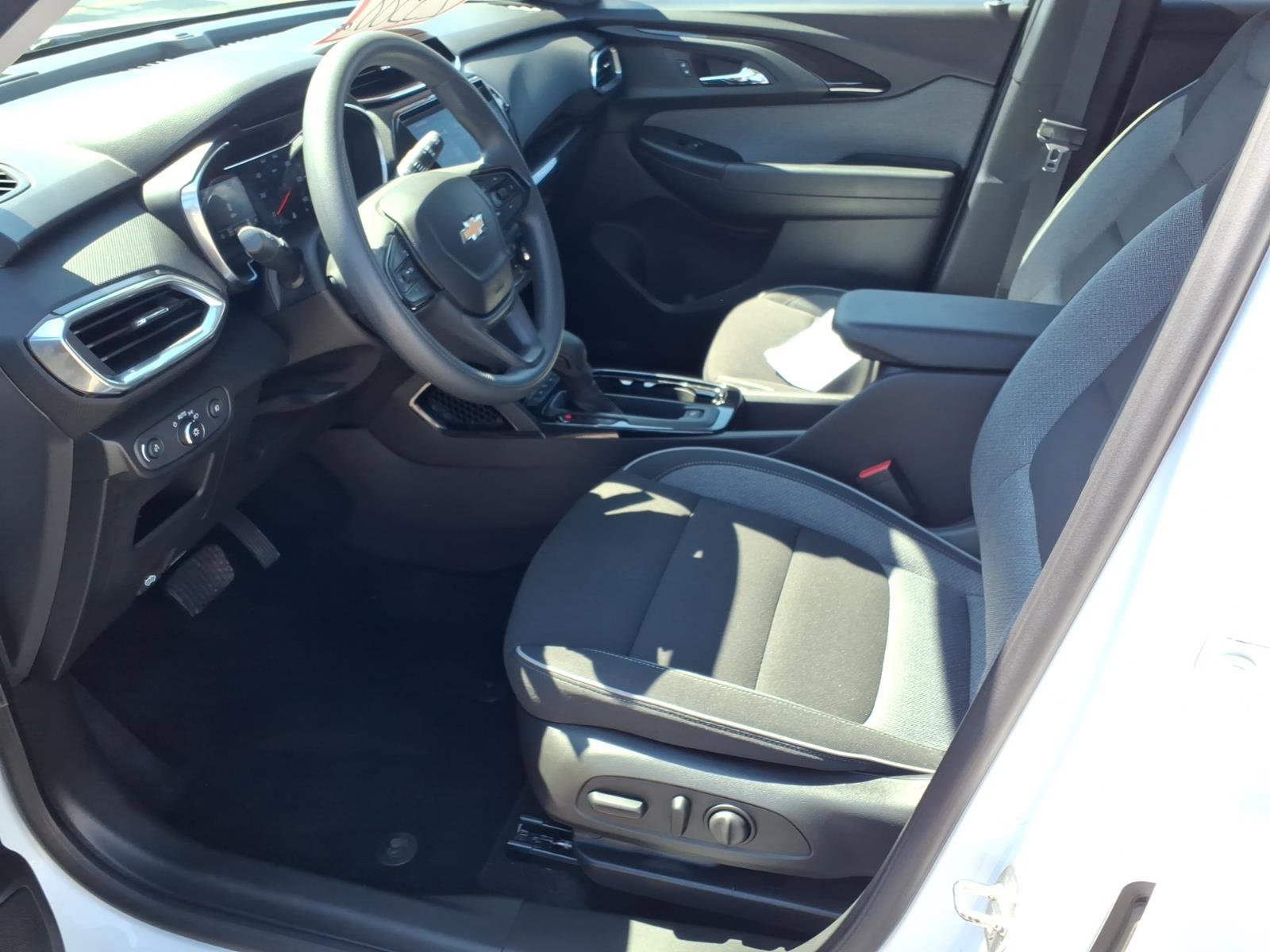 Certified 2023 Chevrolet TrailBlazer LT w/ Convenience Package image 6