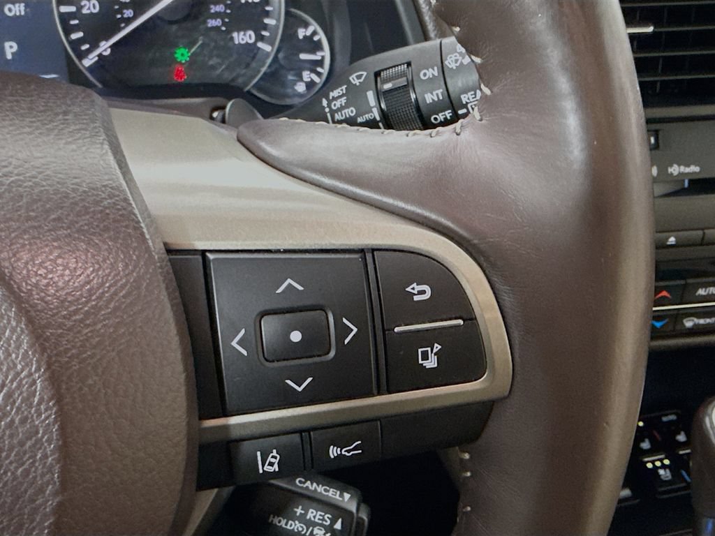 Used 2017 Lexus RX 350 FWD w/ Luxury Package image 12