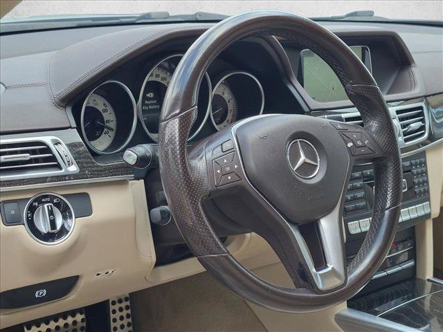 Used 2015 Mercedes-Benz E 400 Sedan image 3