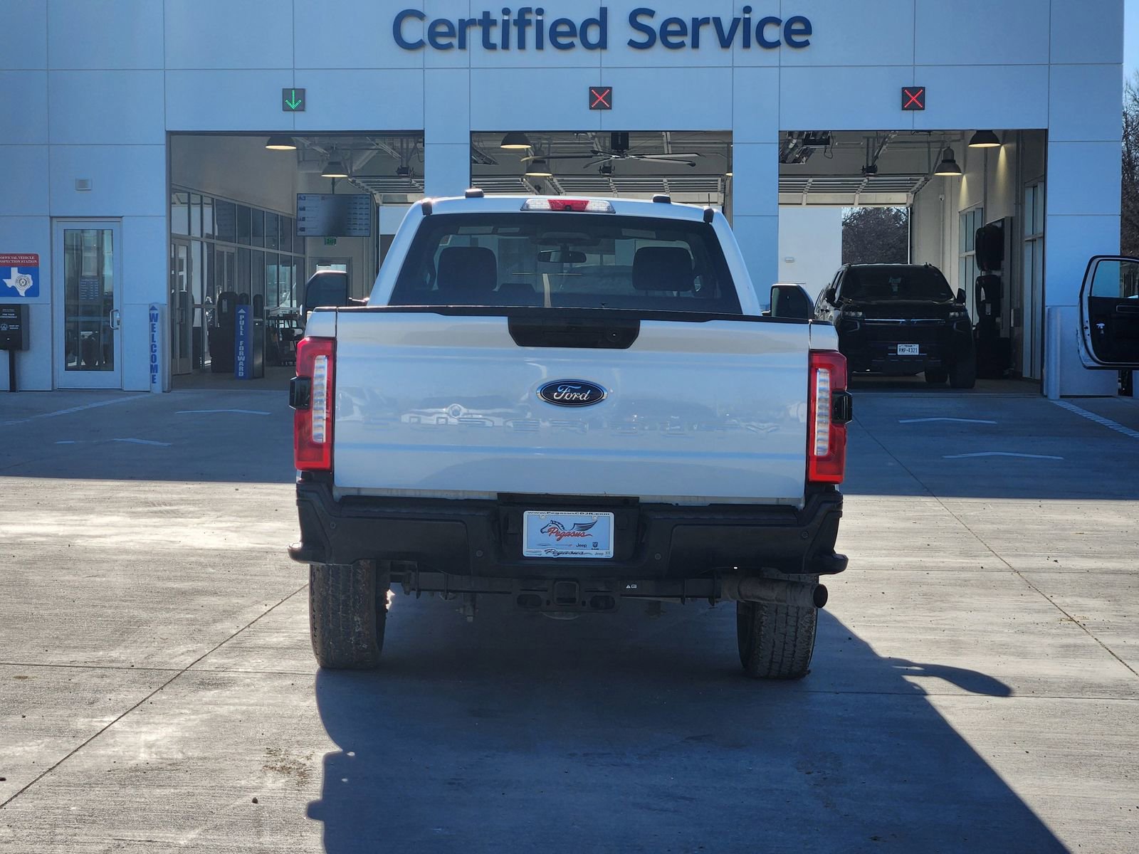 Used 2023 Ford F250 XL w/ 360-Degree Camera Package image 8