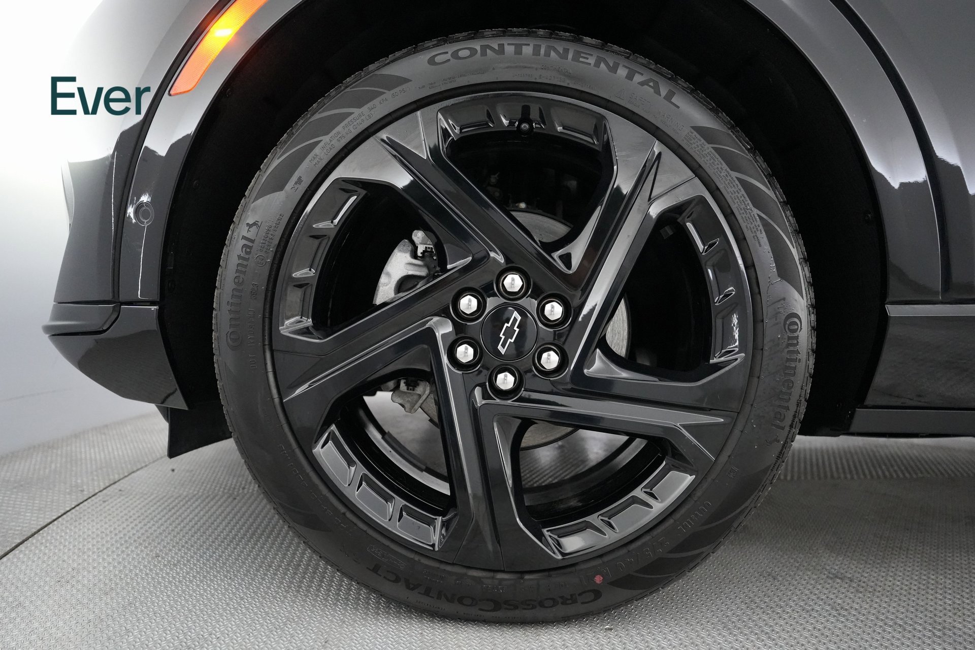 Used 2024 Chevrolet Equinox EV RS image 19