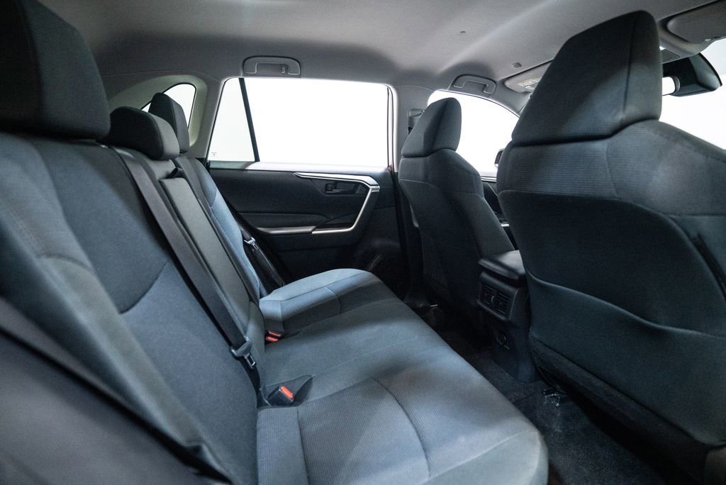 Used 2024 Toyota RAV4 LE image 29