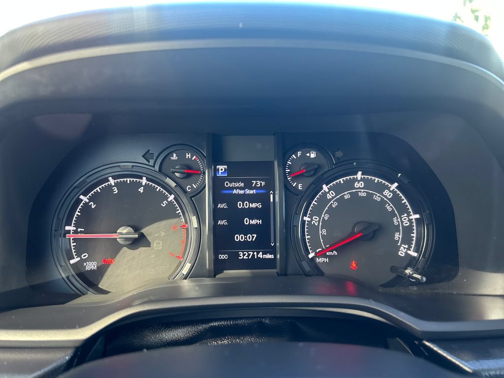 Certified 2024 Toyota 4Runner SR5 Premium w/ Moonroof Package AWD/4WD image 18