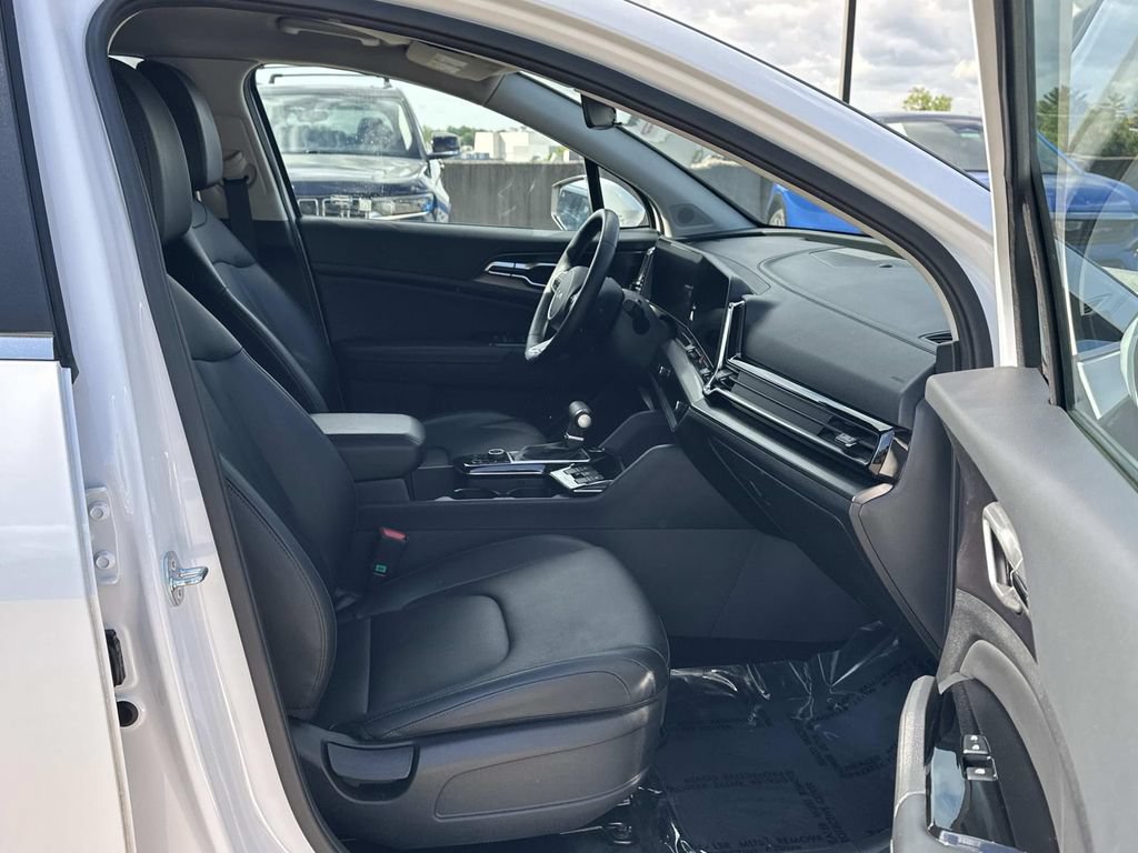 Used 2023 Kia Sportage EX AWD/4WD image 21