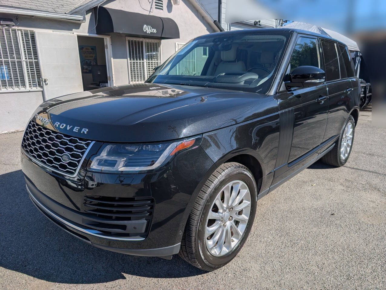 Used 2018 Land Rover Range Rover HSE AWD/4WD image 7