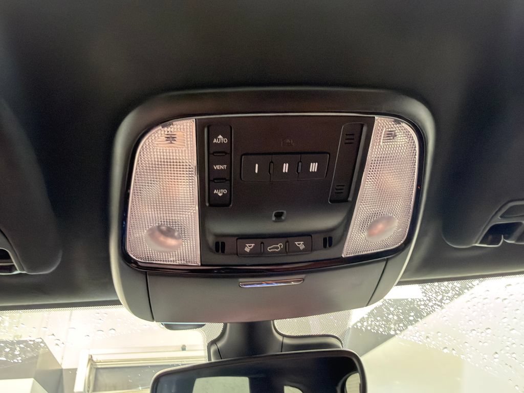 Used 2023 Dodge Durango SRT Hellcat AWD/4WD image 35
