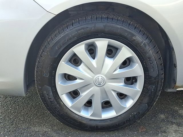 Used 2017 Nissan Versa SV image 27