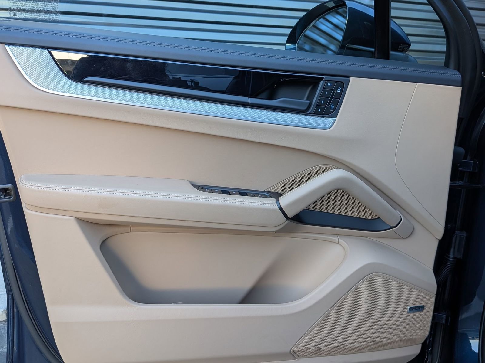 Certified 2026 Porsche Cayenne image 14