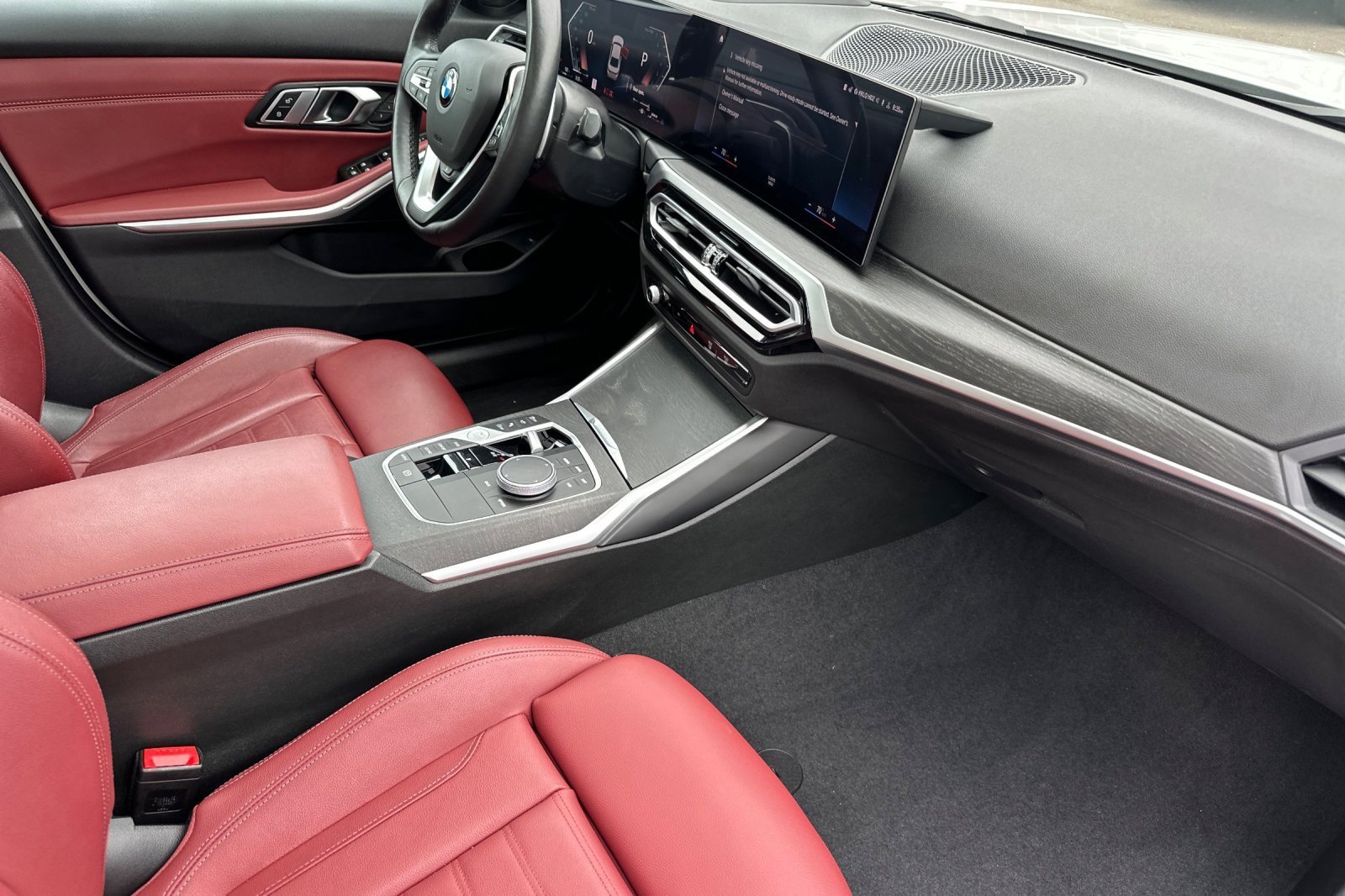 Used 2023 BMW 330i Sedan w/ Premium Package RWD image 14
