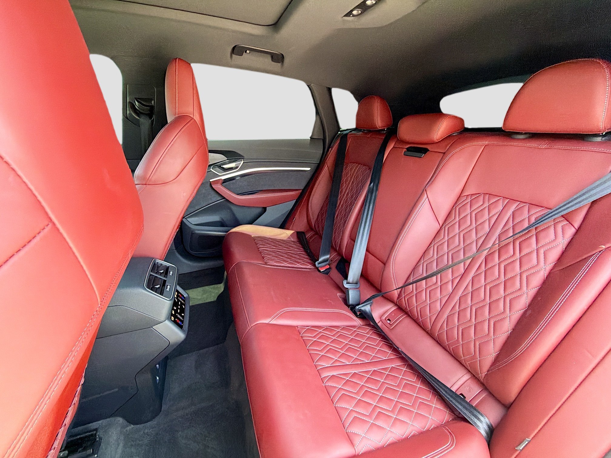 Used 2022 Audi e-tron S Premium Plus AWD/4WD image 20
