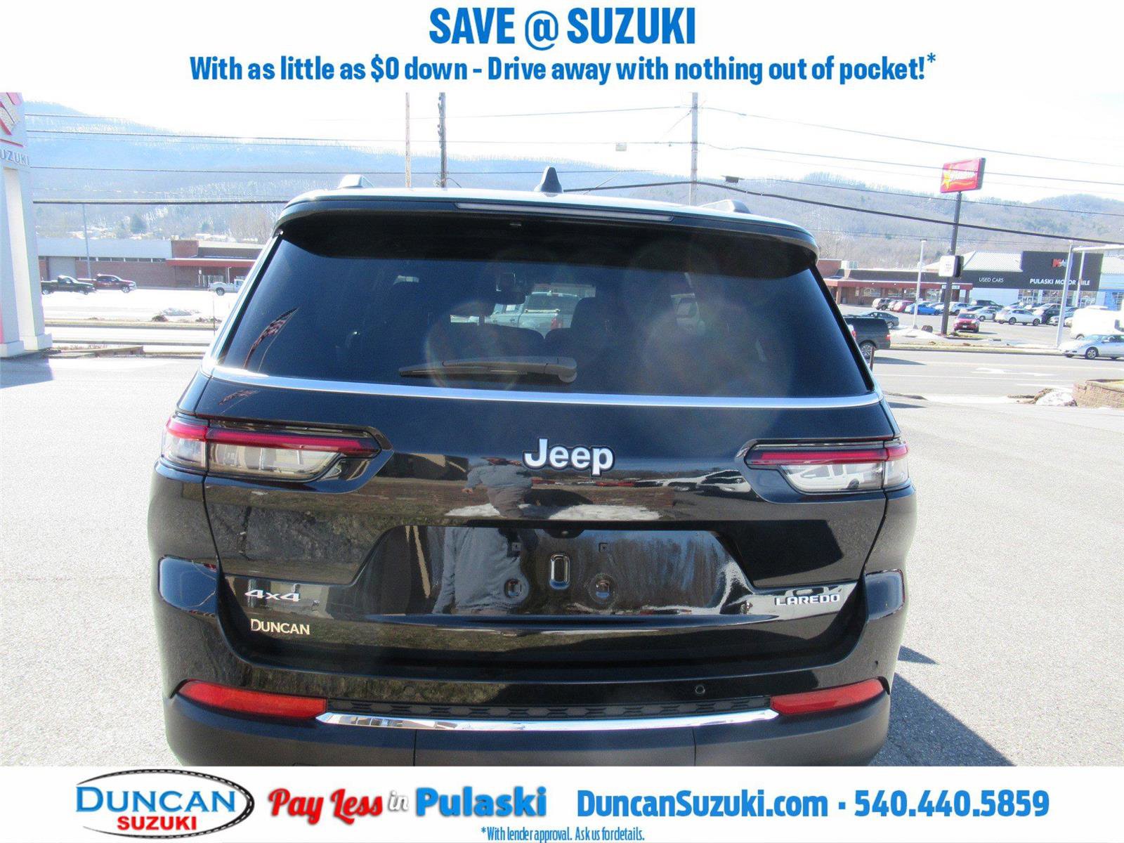 Used 2024 Jeep Grand Cherokee L Laredo image 4