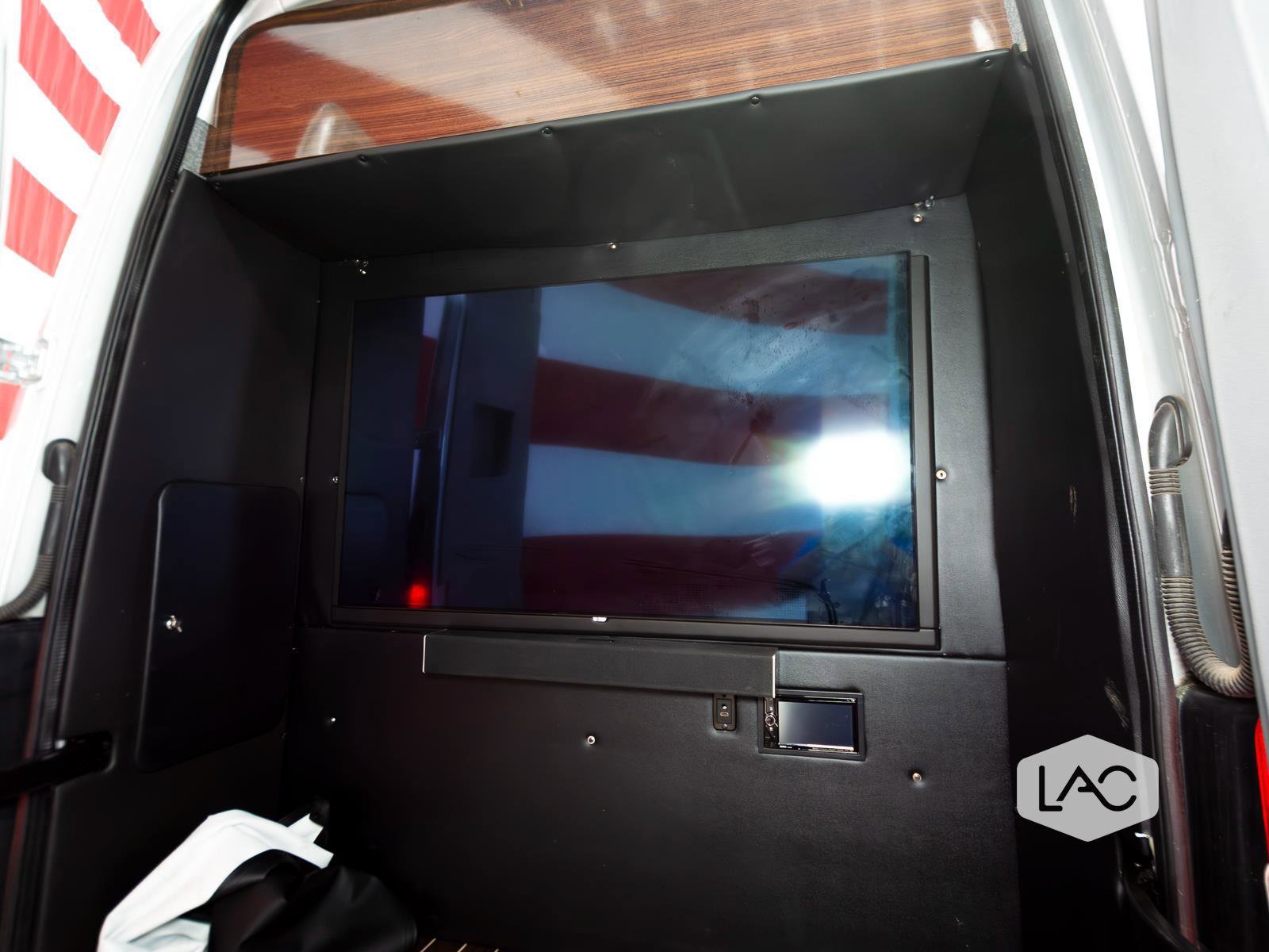 Used 2015 Mercedes-Benz Sprinter 3500 image 14