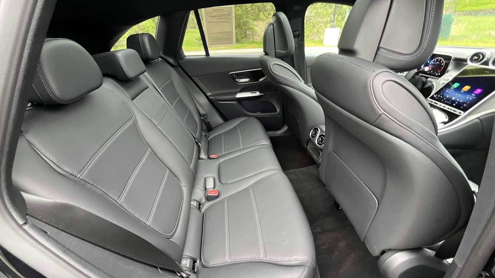 Used 2026 Mercedes-Benz GLC 300 4MATIC image 12