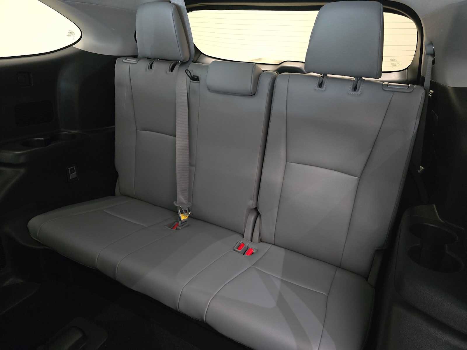 Certified 2020 Toyota Highlander XLE AWD/4WD image 25