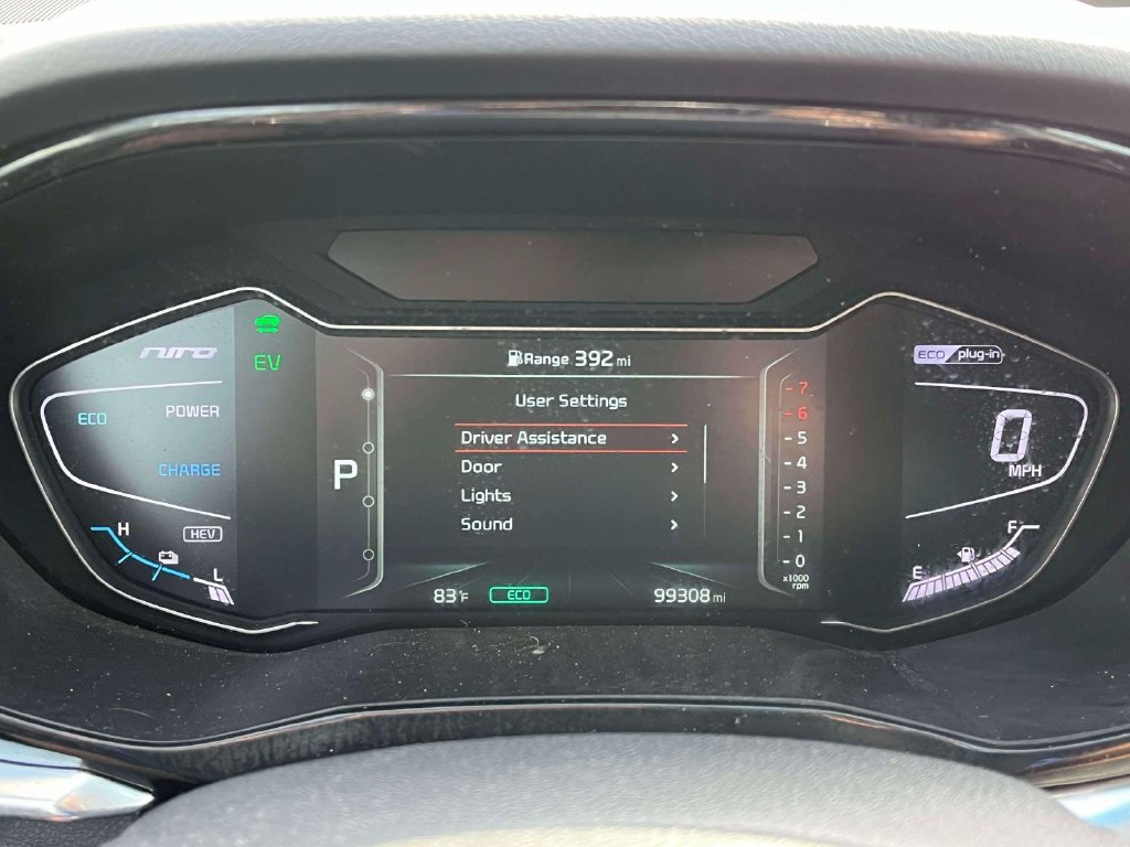 Used 2022 Kia Niro EX Premium FWD image 25