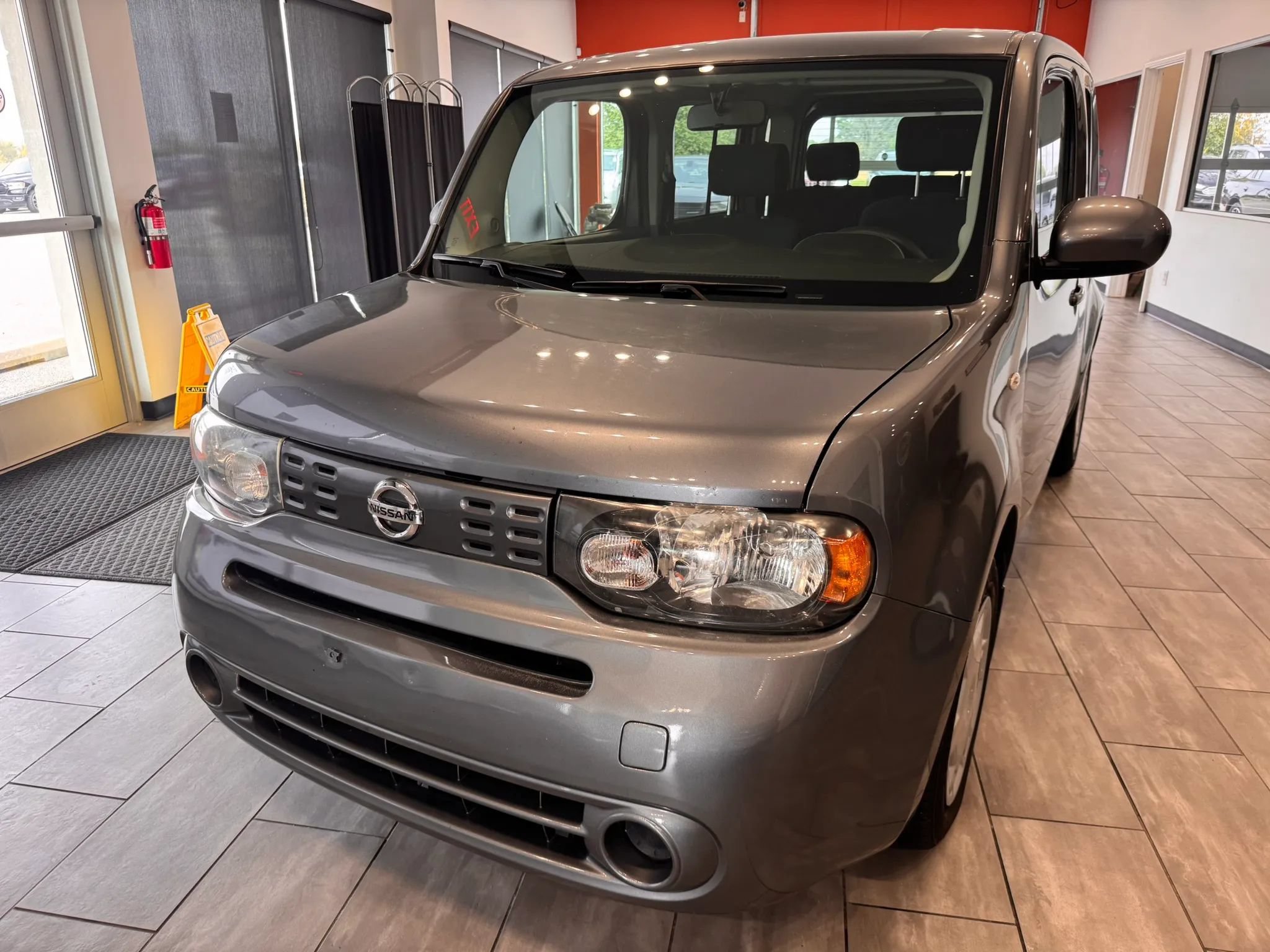 Used 2012 Nissan Cube 1.8 S w/ Interior Designer Pkg FWD image 5