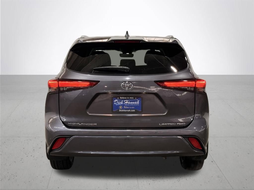 Used 2023 Toyota Highlander Limited AWD/4WD image 11