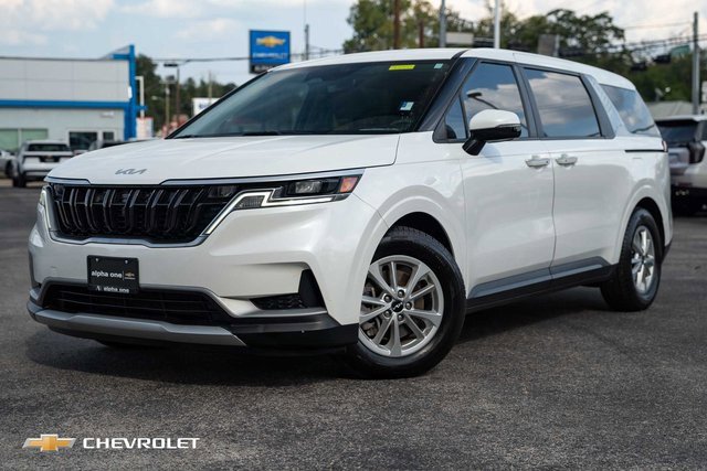 Used 2024 Kia Carnival LX