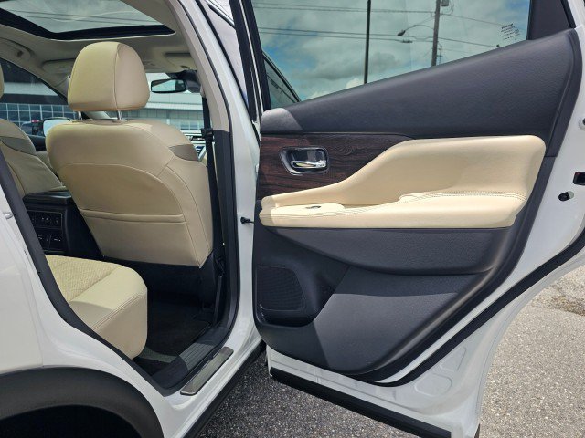 Certified 2023 Nissan Murano Platinum w/ Cargo Package AWD/4WD image 15