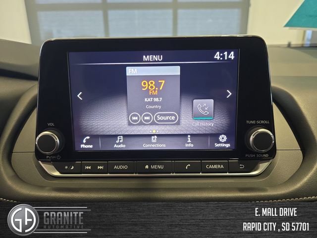 Used 2024 Nissan Rogue SV AWD/4WD image 19