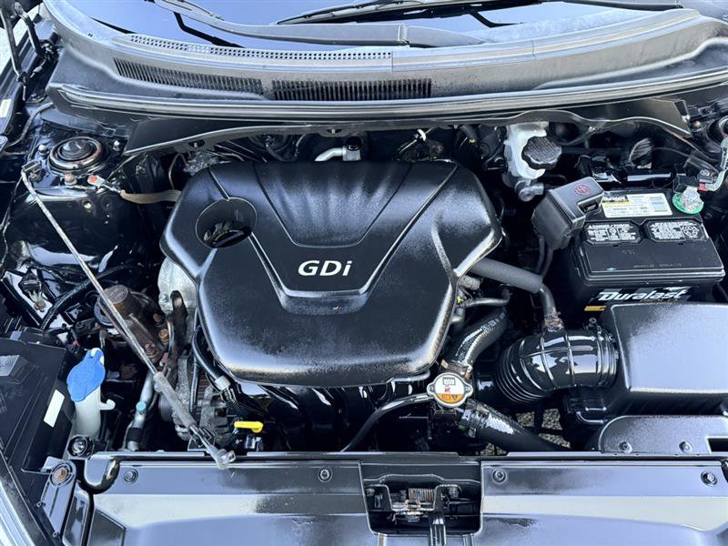 Used 2013 Hyundai Veloster w/ Style Pkg image 34
