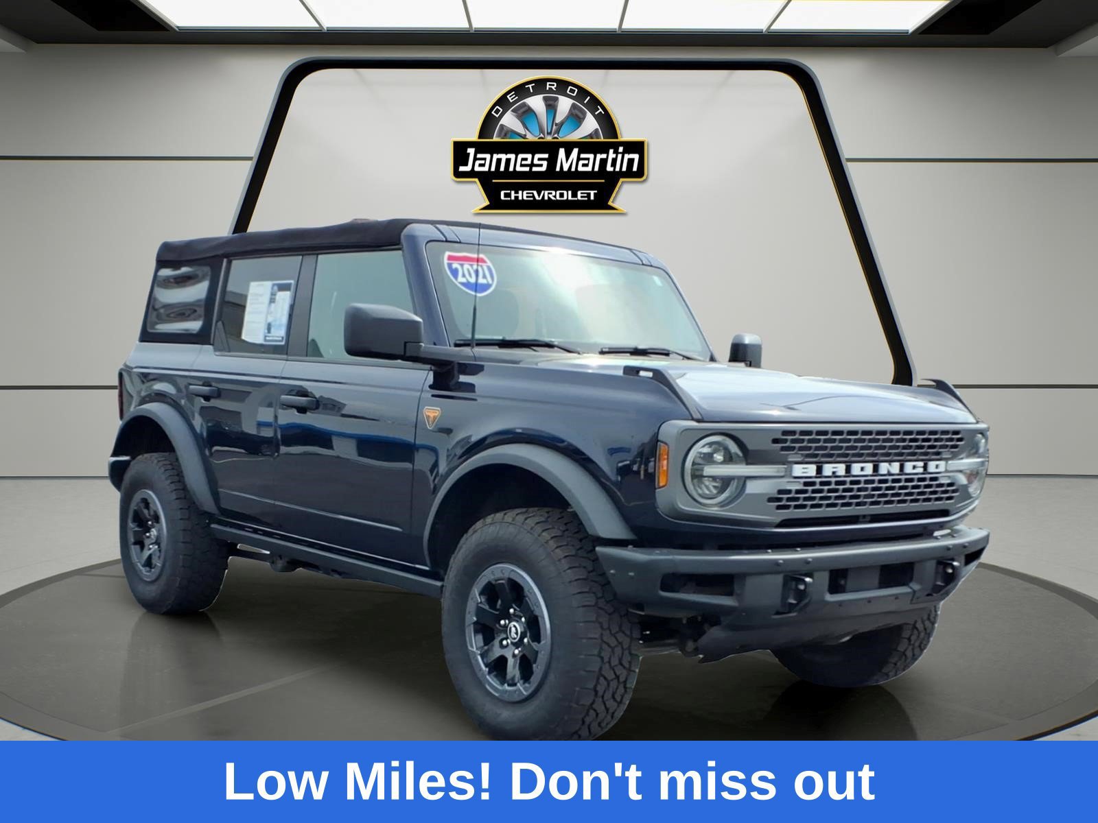 Used 2021 Ford Bronco Badlands AWD/4WD image 3