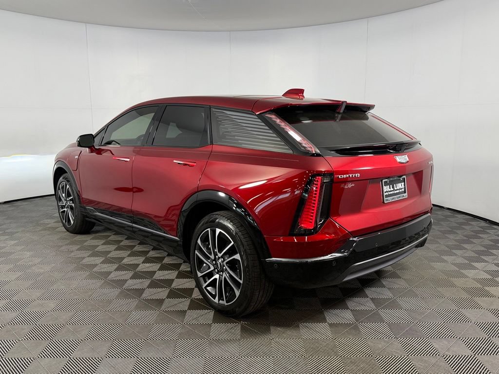 Used 2025 Cadillac Optiq Sport 1 AWD/4WD image 9