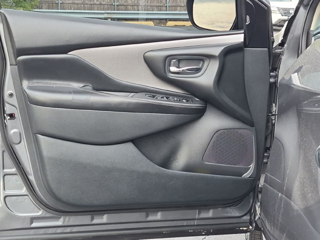 Used 2021 Nissan Murano S AWD/4WD image 12