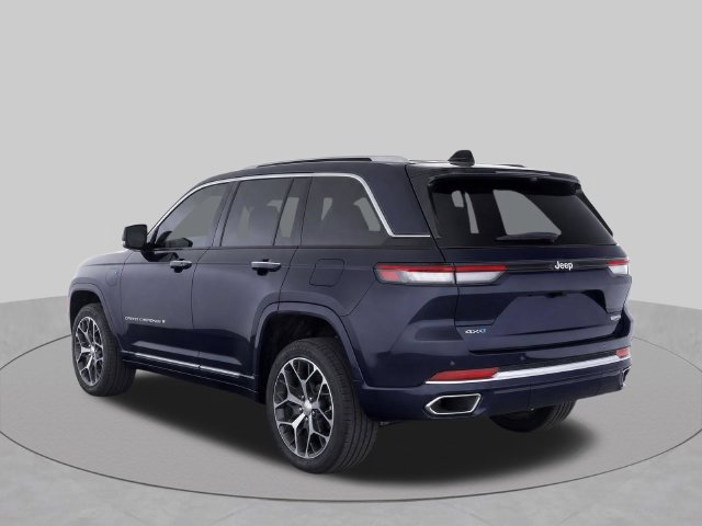 Used 2022 Jeep Grand Cherokee Summit AWD/4WD image 4