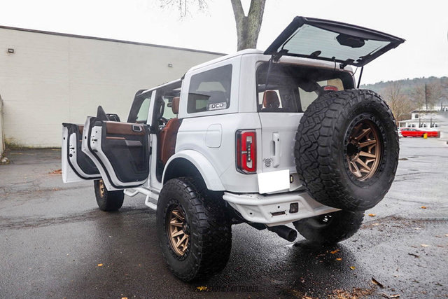 Used 2023 Ford Bronco Outer Banks image 23
