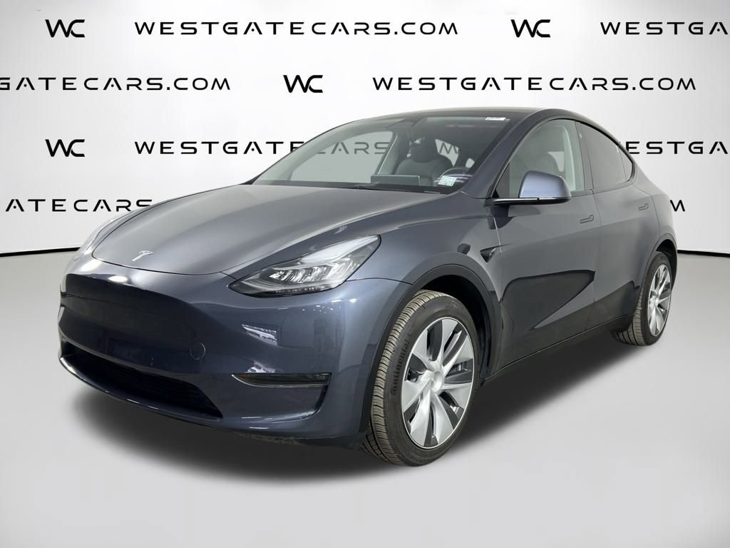 Used 2023 Tesla Model Y Long Range image 1