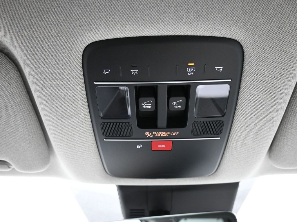 Used 2026 Hyundai Palisade Limited AWD/4WD image 19