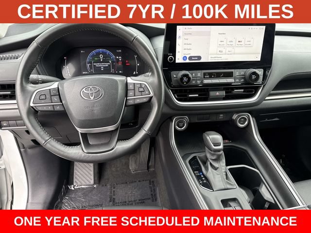 Used 2024 Toyota Grand Highlander AWD image 18