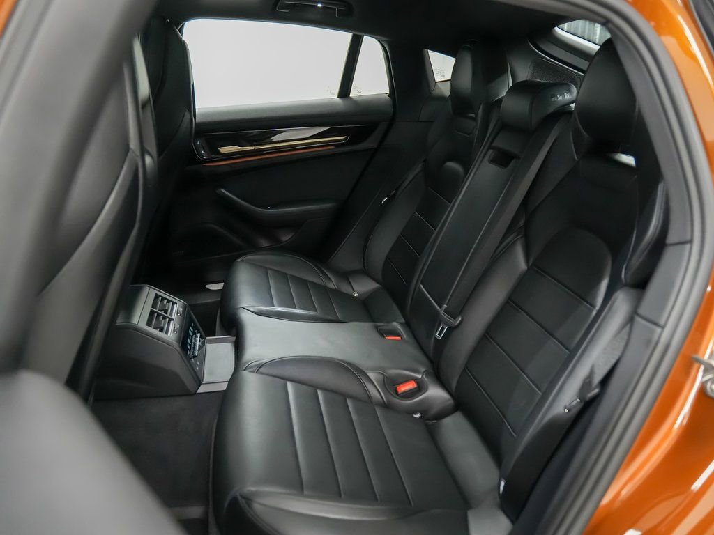 Used 2025 Porsche Panamera 4 image 16