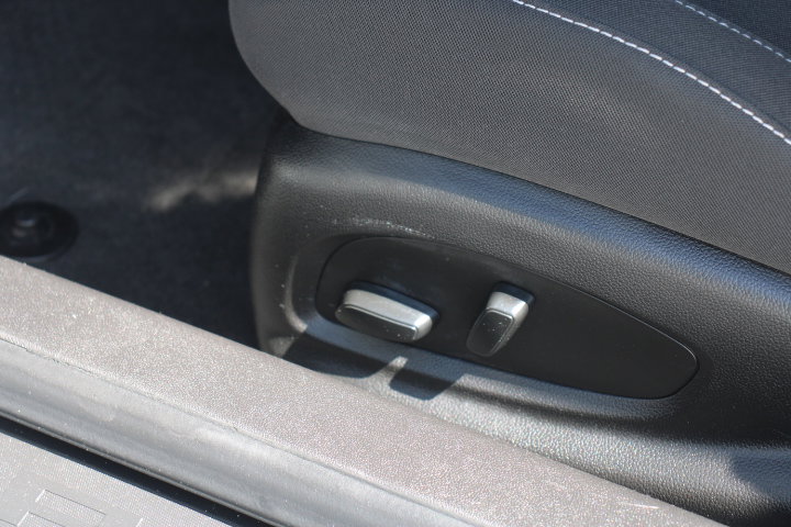 Used 2023 Chevrolet Camaro LS image 12