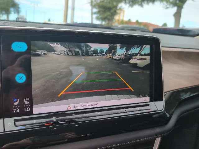 Used 2024 Volkswagen Atlas SE FWD image 17