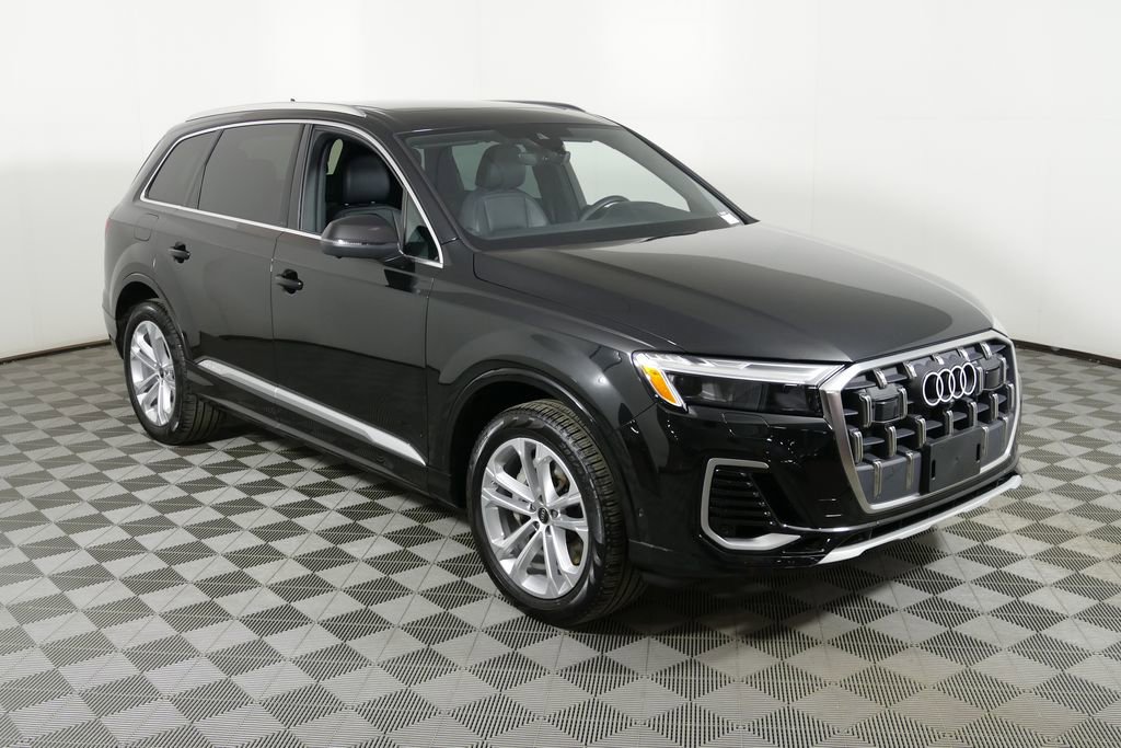 Used 2025 Audi Q7 3.0T Premium Plus AWD/4WD image 34