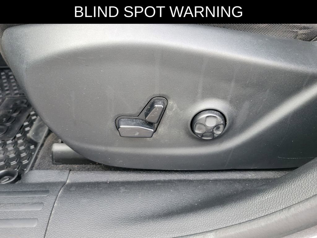 Used 2020 Jeep Cherokee Latitude Plus w/ Comfort/Convenience Group image 17