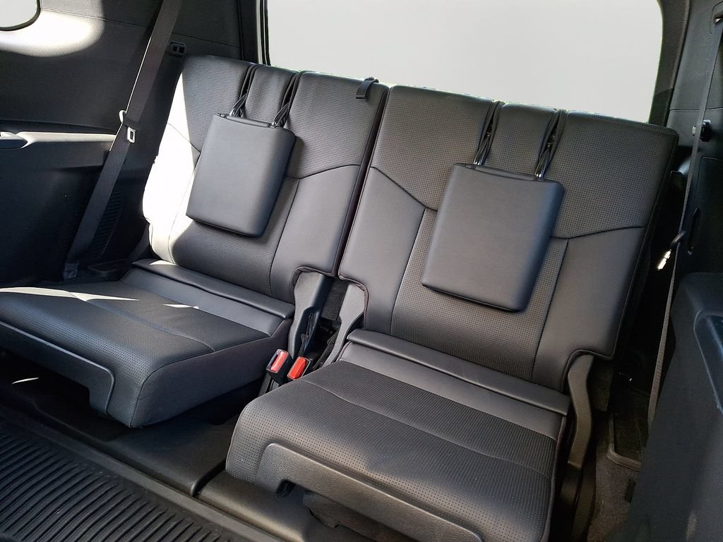 Used 2024 Lexus GX 550 w/ Accessory Package (Z1) AWD/4WD image 11