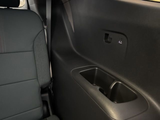 New 2026 GMC Acadia AT4 w/ Luxury Package image 32