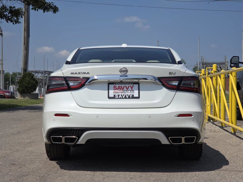Used 2023 Nissan Maxima SV w/ Floor Mat Group FWD image 14