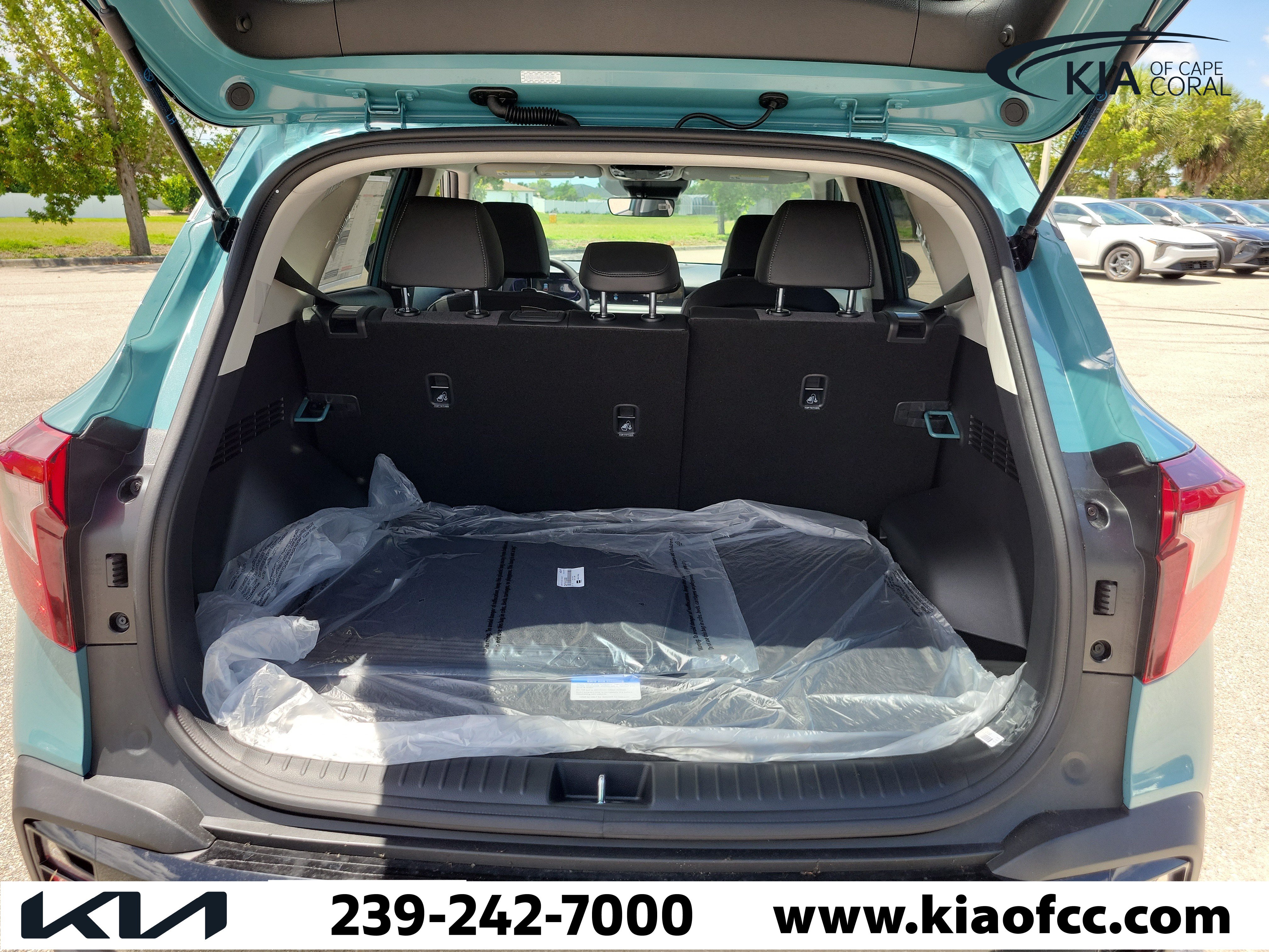New 2026 Kia Seltos S FWD image 10