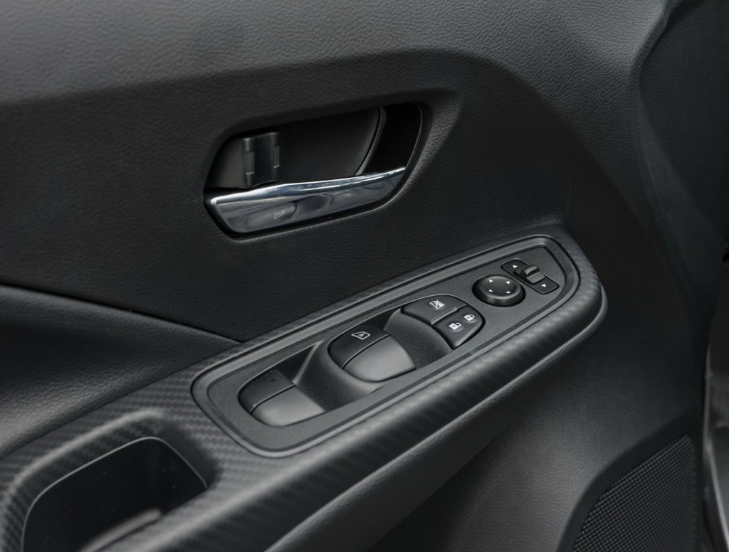 New 2025 Nissan Versa SV image 15