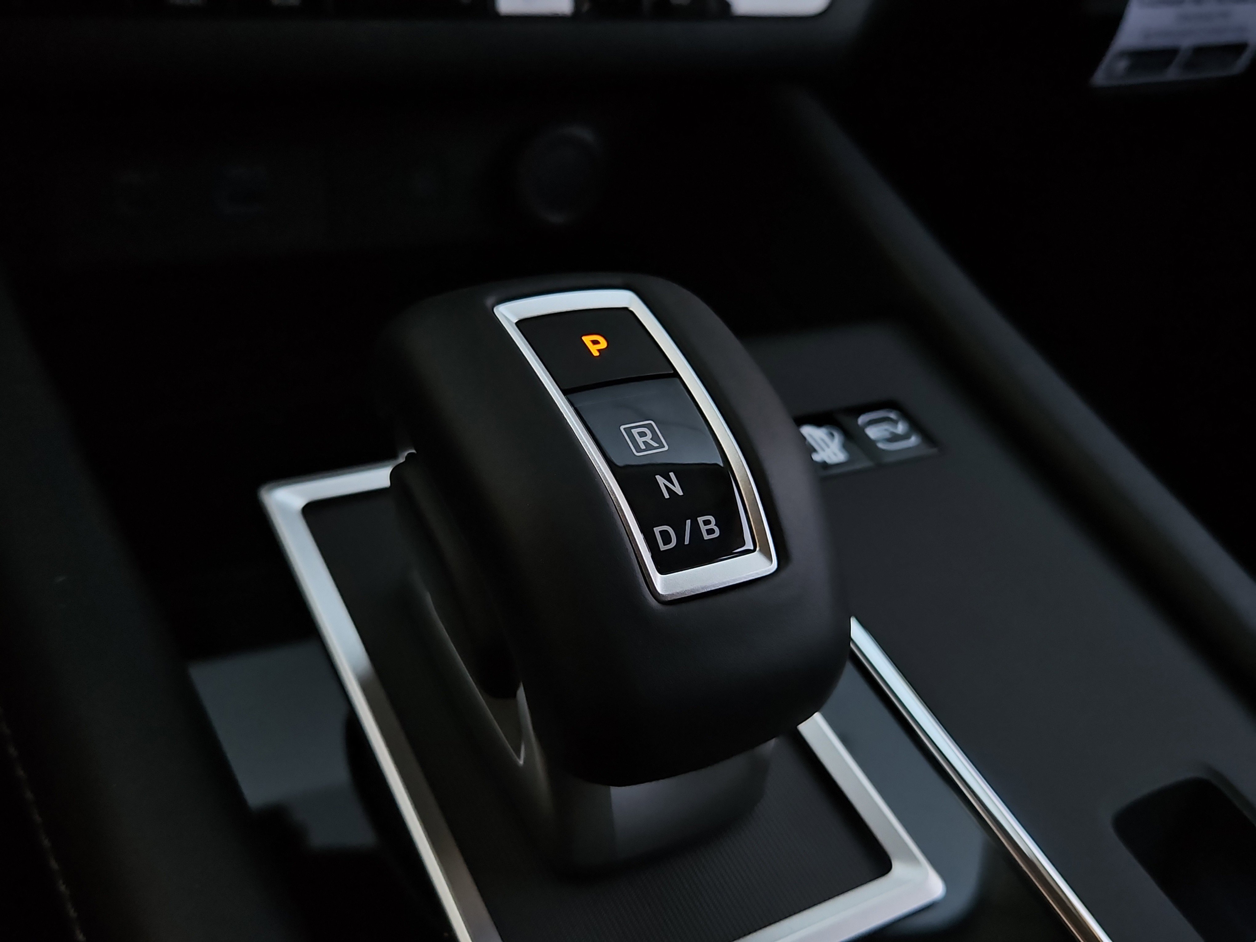 New 2025 Mitsubishi Outlander SE image 16
