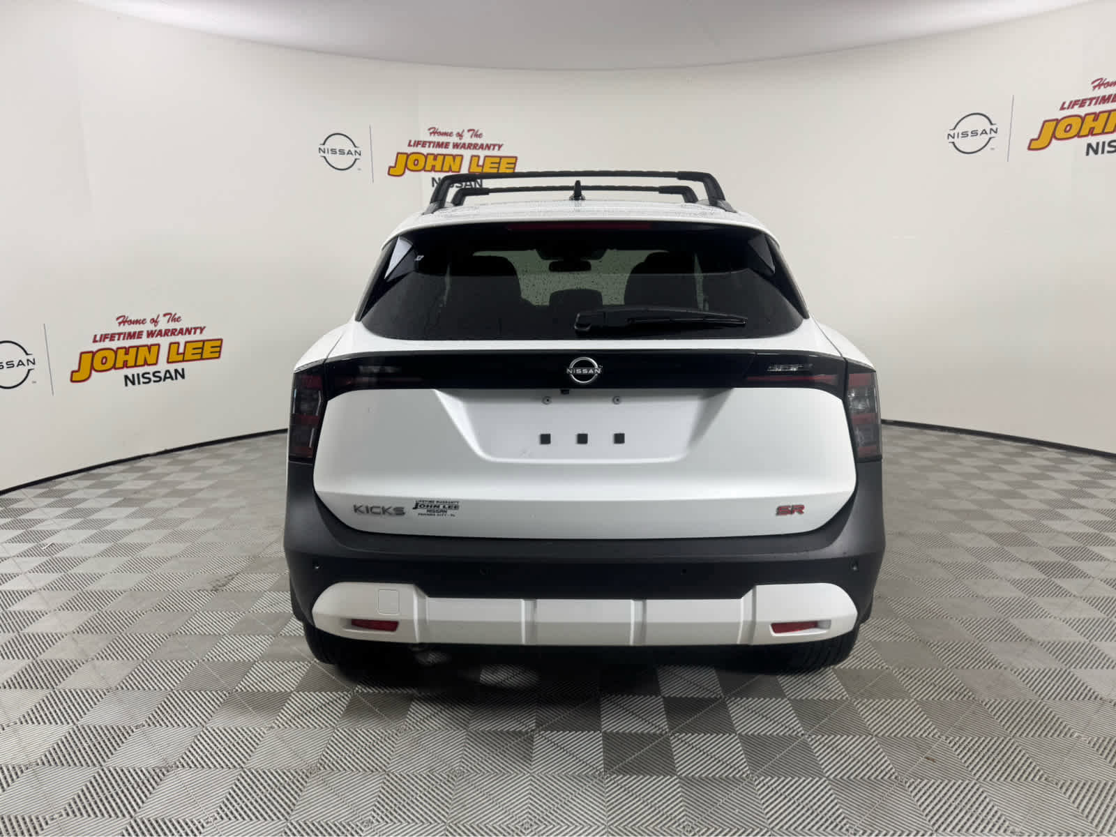 New 2026 Nissan Kicks SR image 4