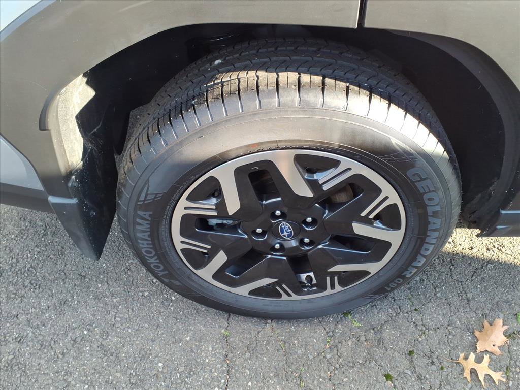 Certified 2025 Subaru Forester Premium image 3